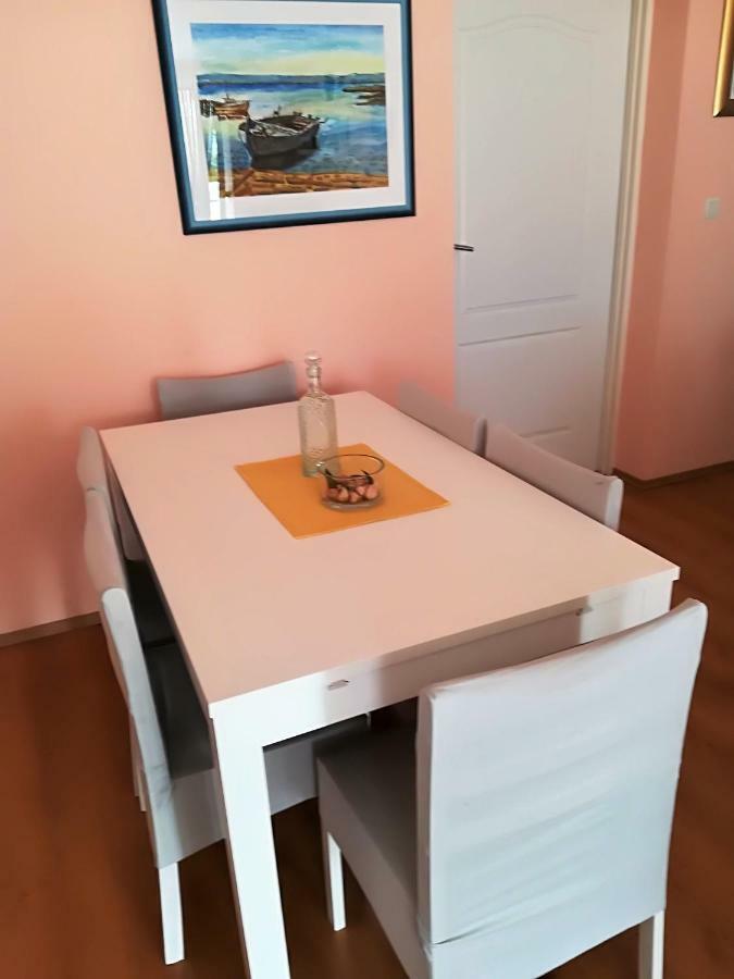 Apartman Rosanda Premuda Ngoại thất bức ảnh